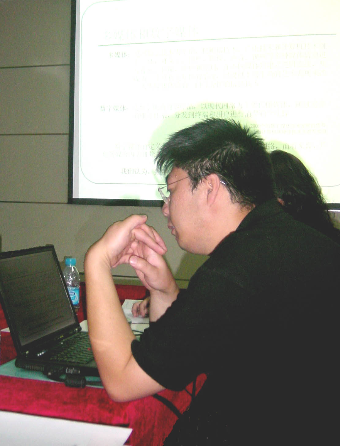 与会期间北京多媒体行业协会张晓峰秘书长对行业形势进行了分析