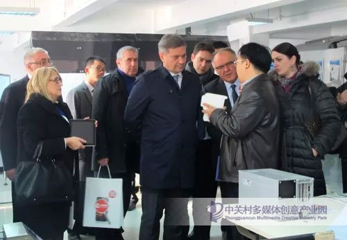 波黑总理参观华夏视科公司